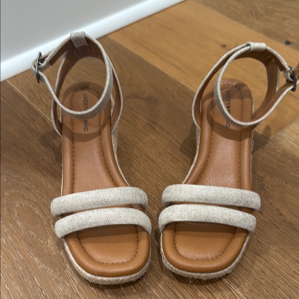 Lucky Brand Sandals!